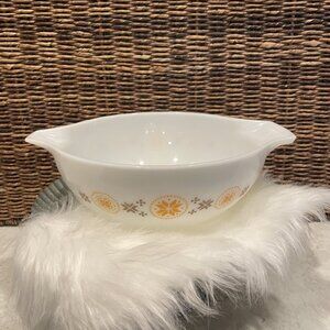 Pyrex 4 QT. Mixing Bowl Town & Country